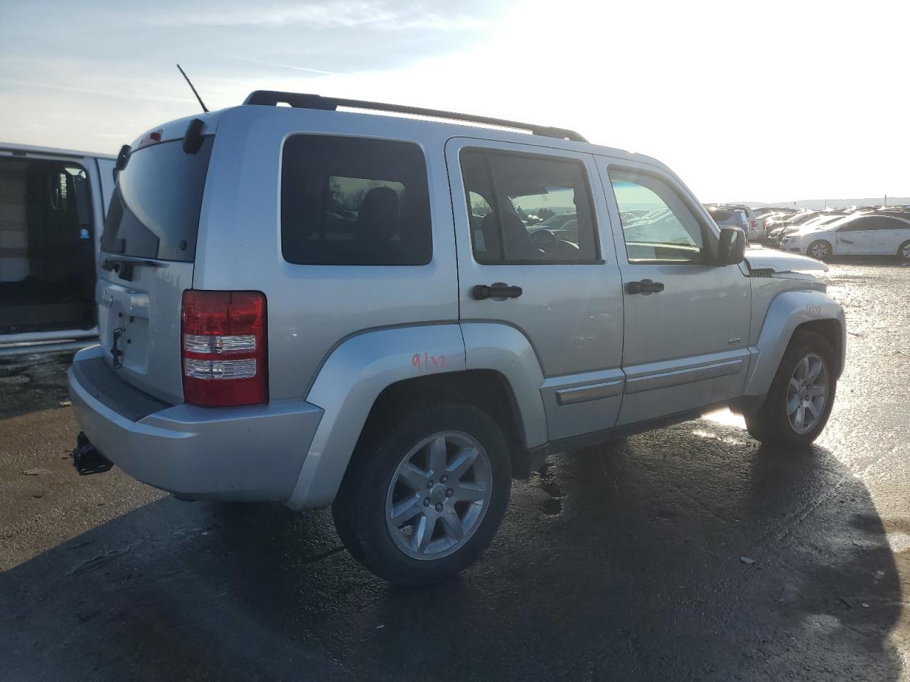 2012 Jeep Liberty (North America) - Image 3