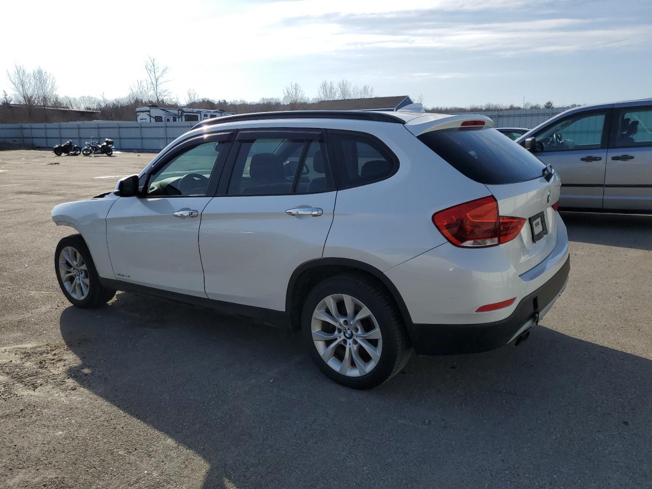 2014 BMW X1 - Image 2