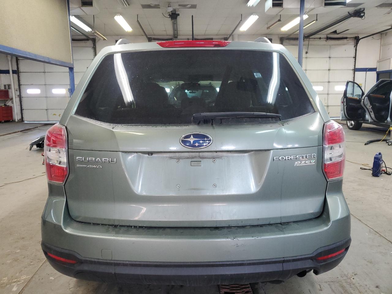 2015 Subaru Forester - Image 6