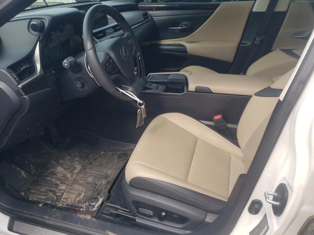 2019 Lexus ES - Image 7