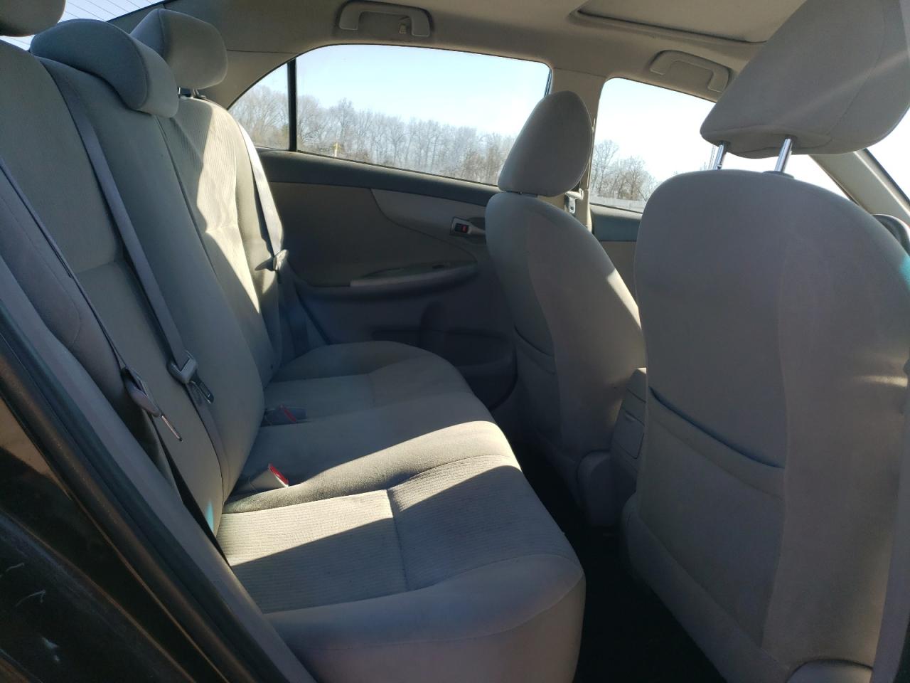 2010 Toyota Corolla - Image 10