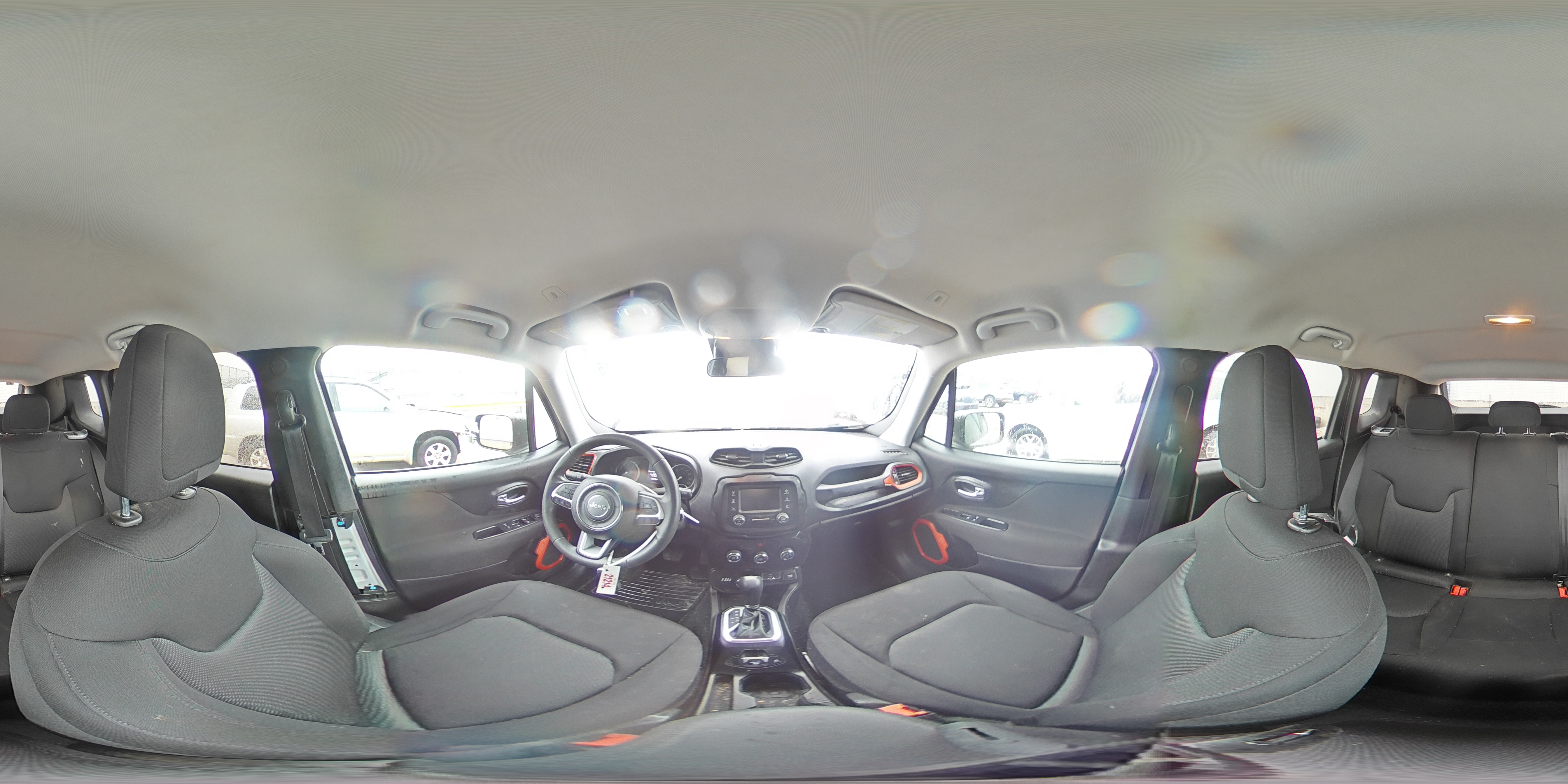 2018 Jeep Renegade - Image 15