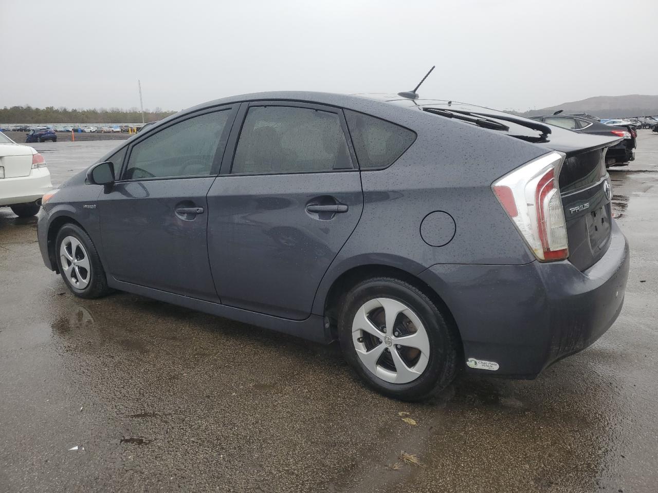2014 Toyota Prius - Image 2
