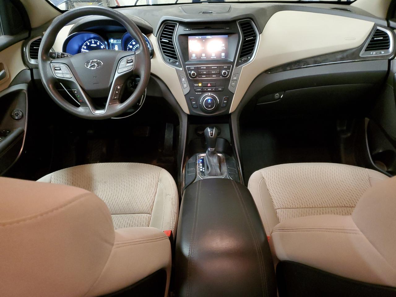 2017 Hyundai Santa Fe - Image 8