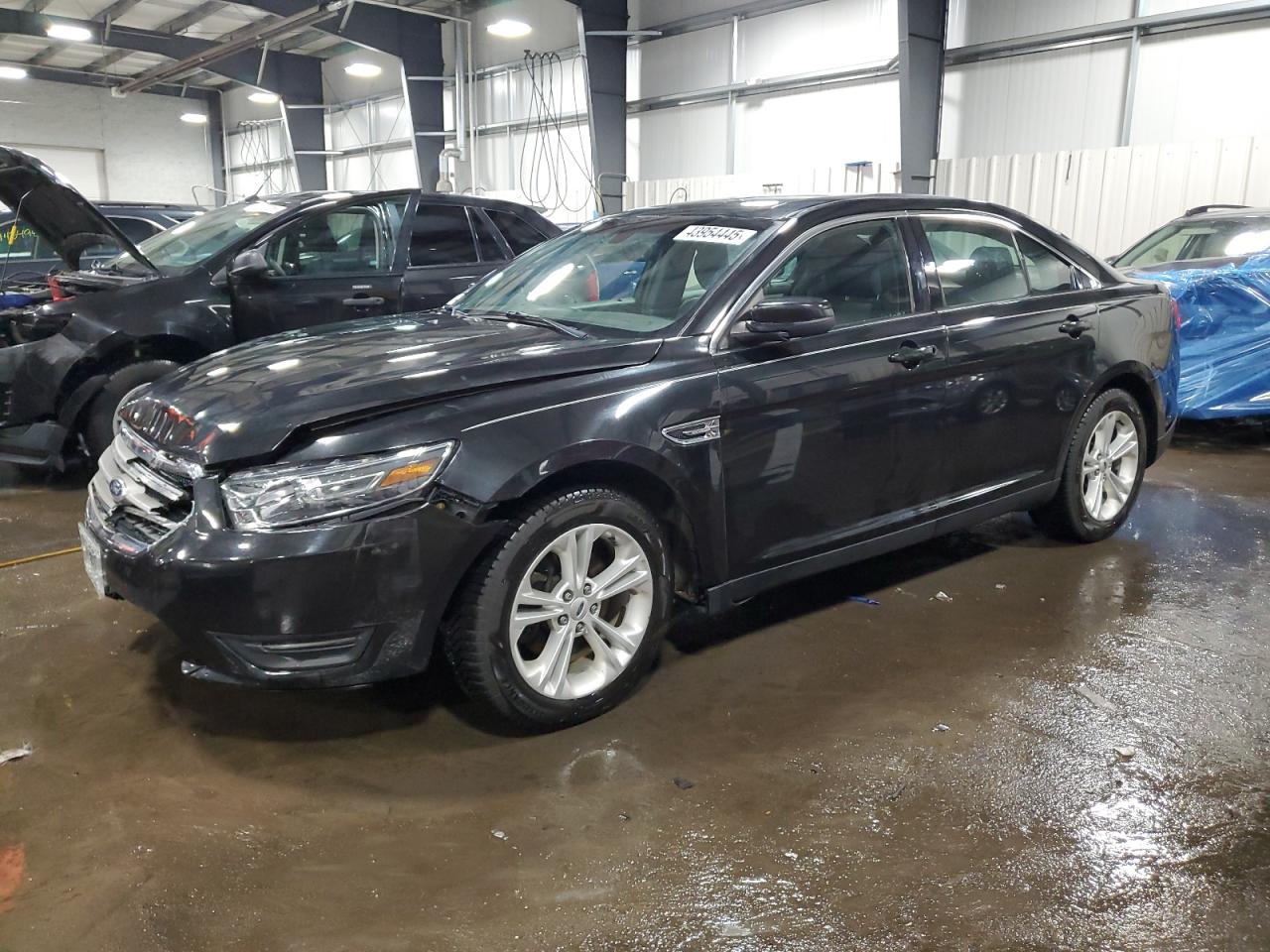 2014 Ford Taurus - Image 1