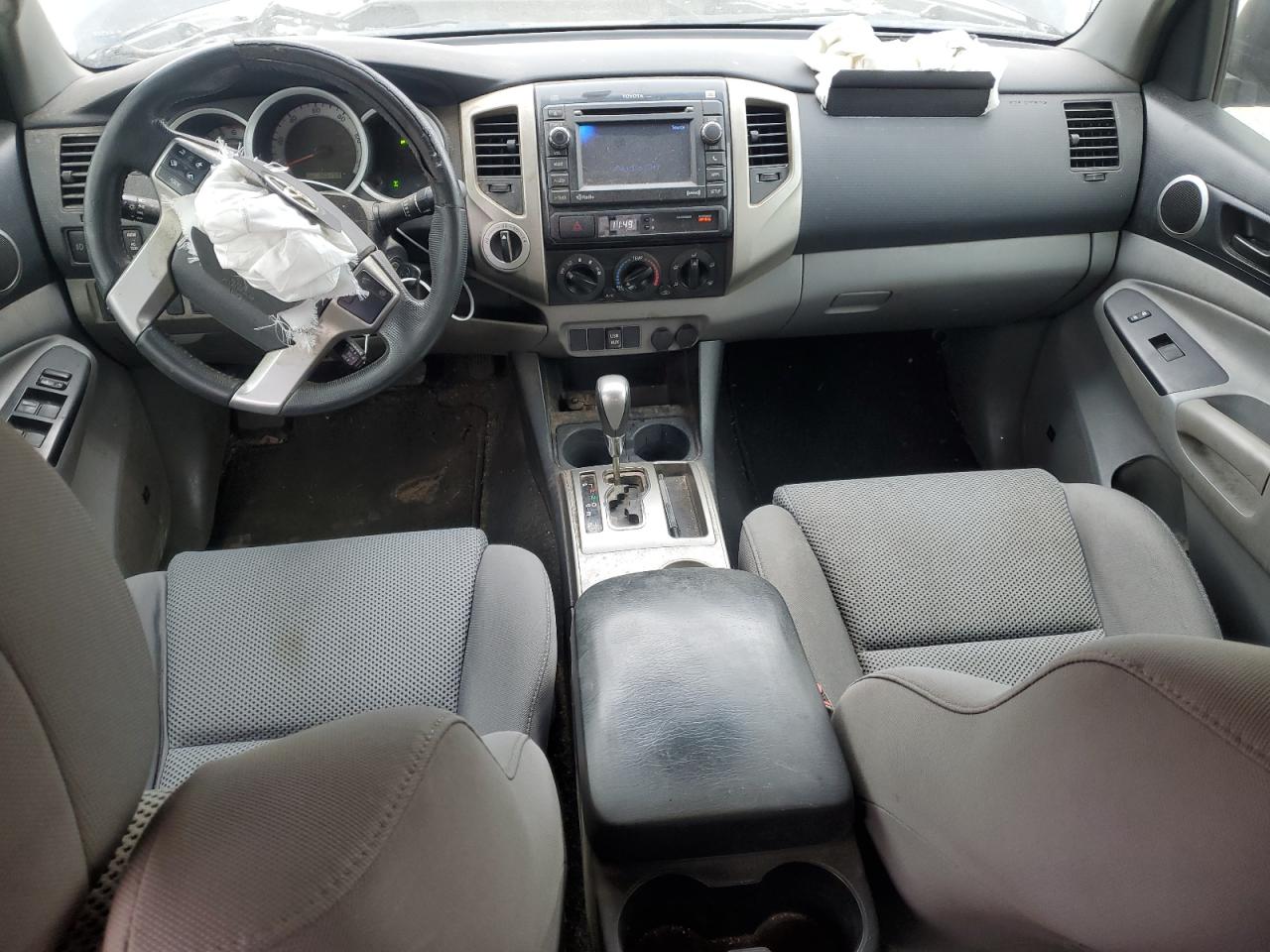 2013 Toyota Tacoma - Image 8