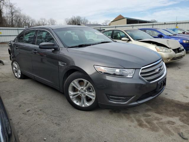  FORD TAURUS 2018 Серый