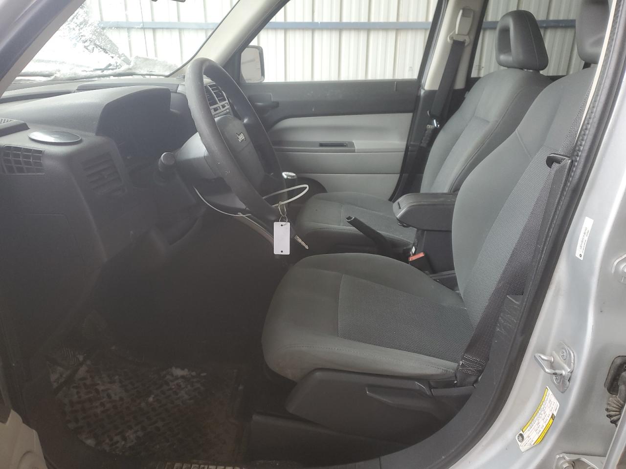2007 Jeep Liberty (Patriot) - Image 7