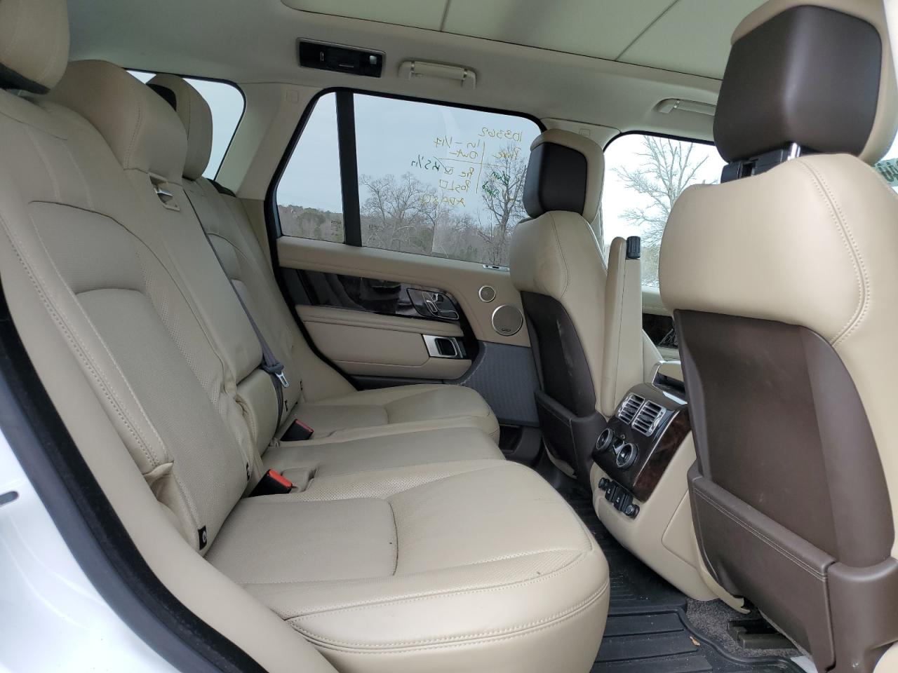 2020 Land Rover Range Rover - Image 11