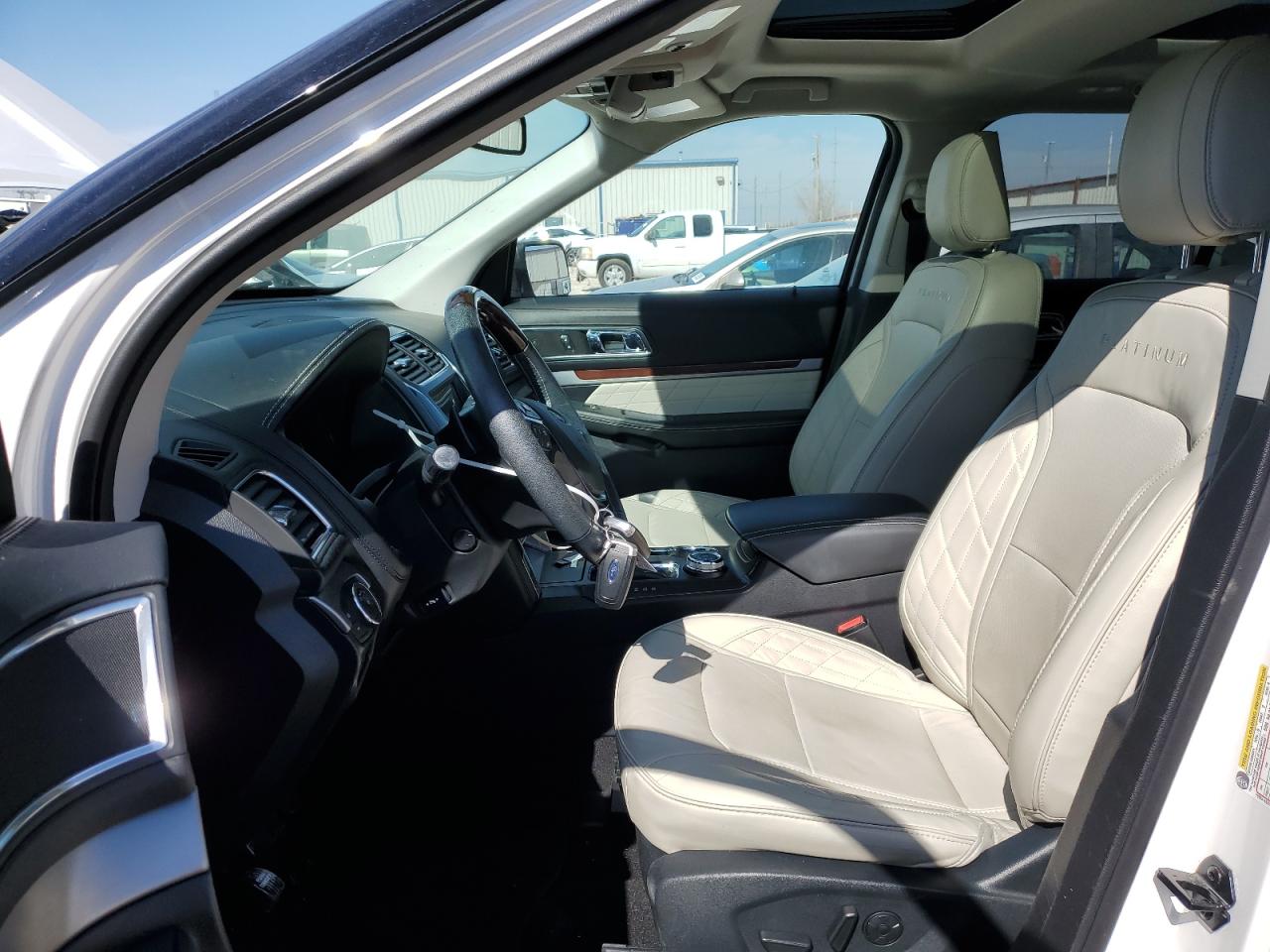 2019 Ford Explorer - Image 7