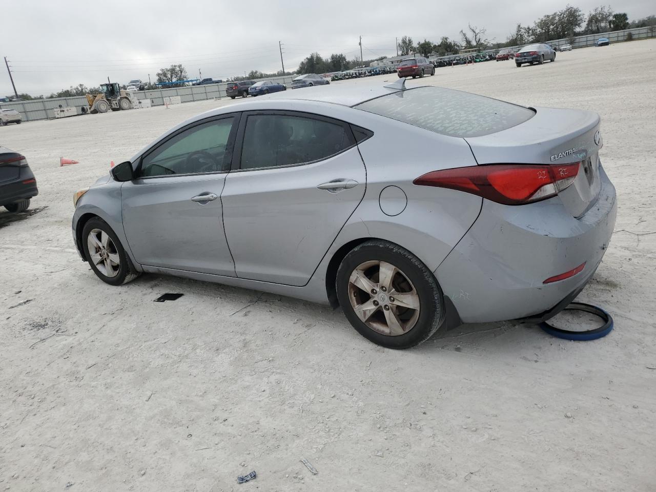 2015 Hyundai Elantra - Image 2