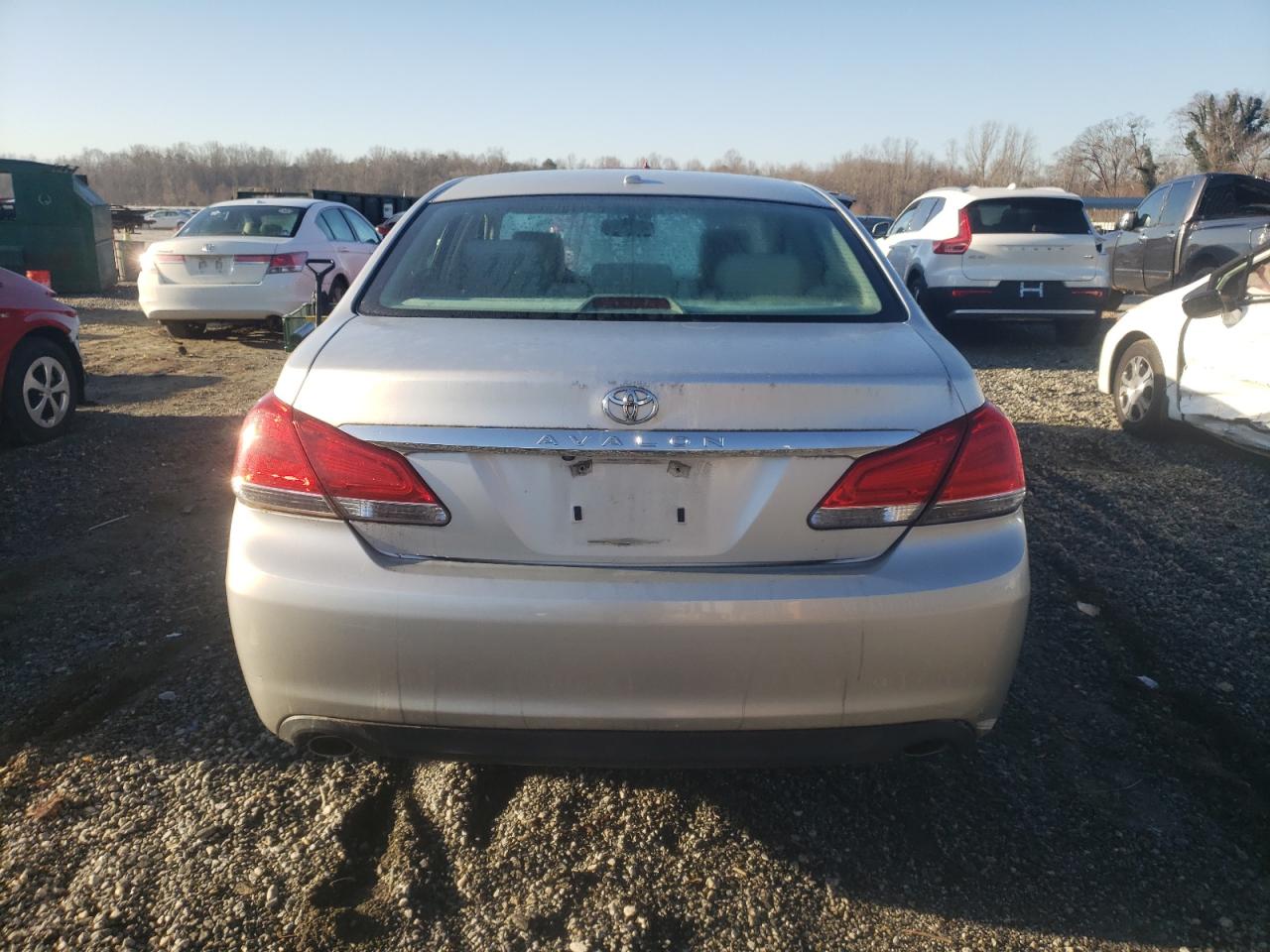 2011 Toyota Avalon - Image 6