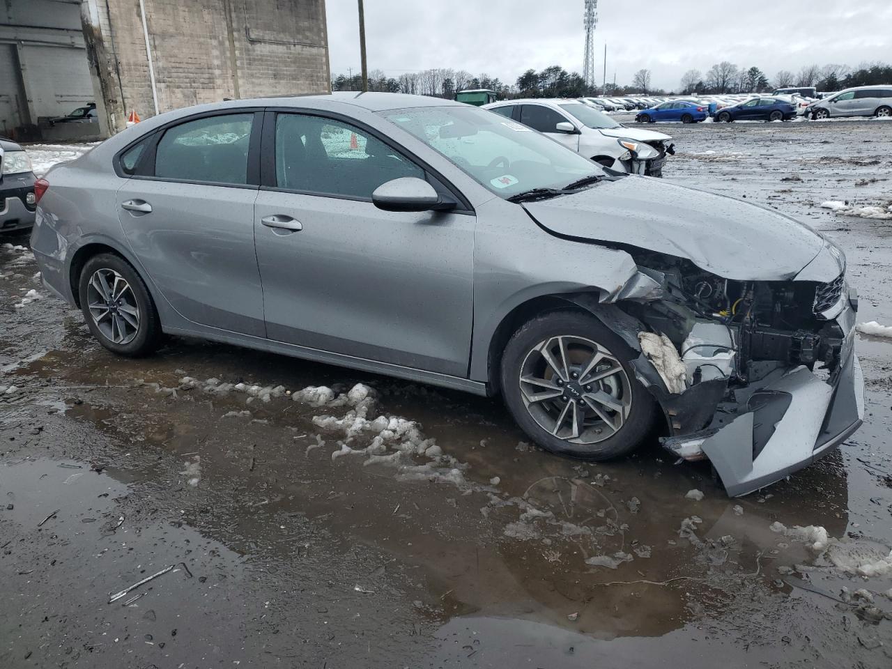 2024 Kia Forte - Image 4