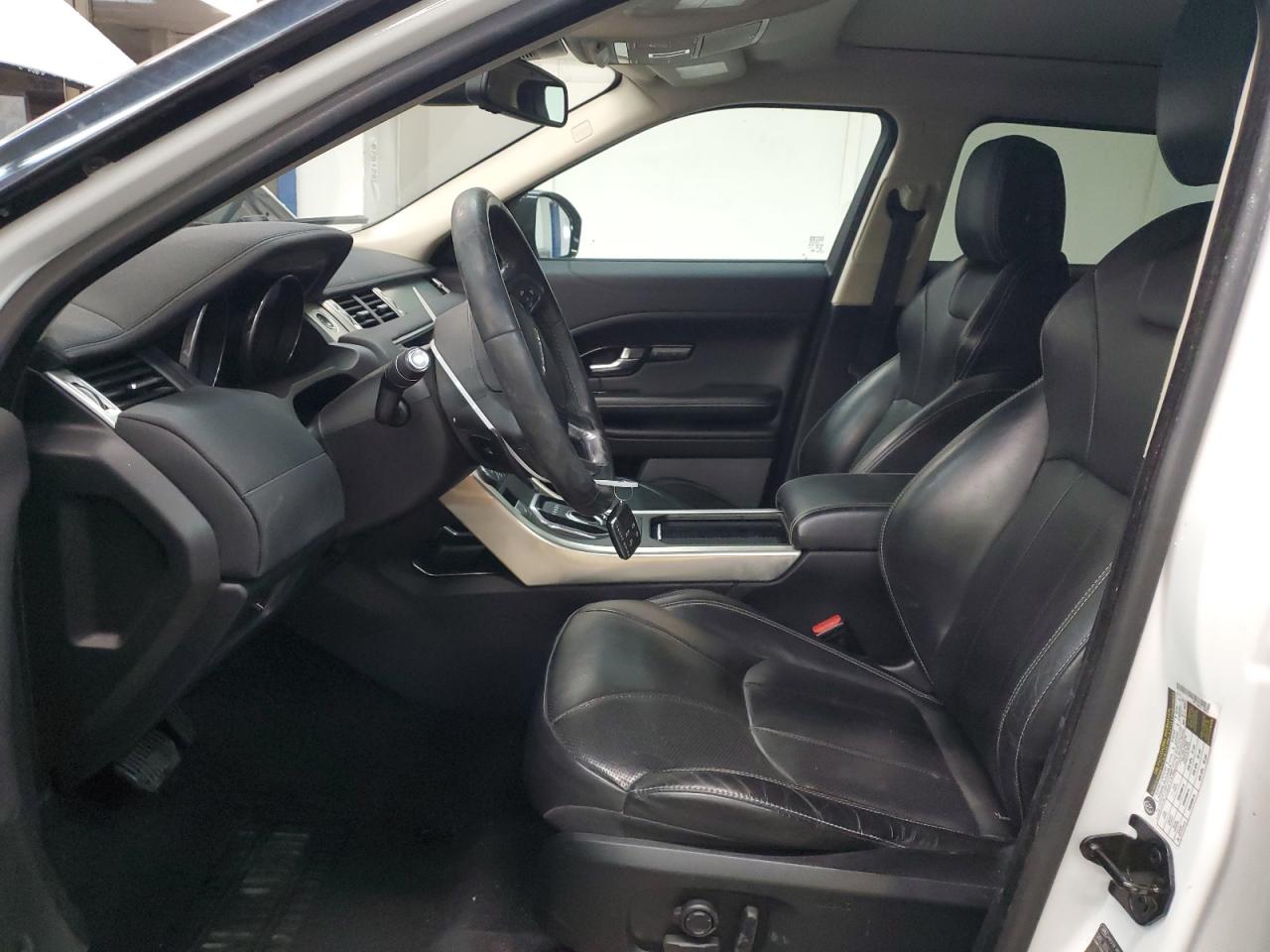 2016 Land Rover Range Rover - Image 7