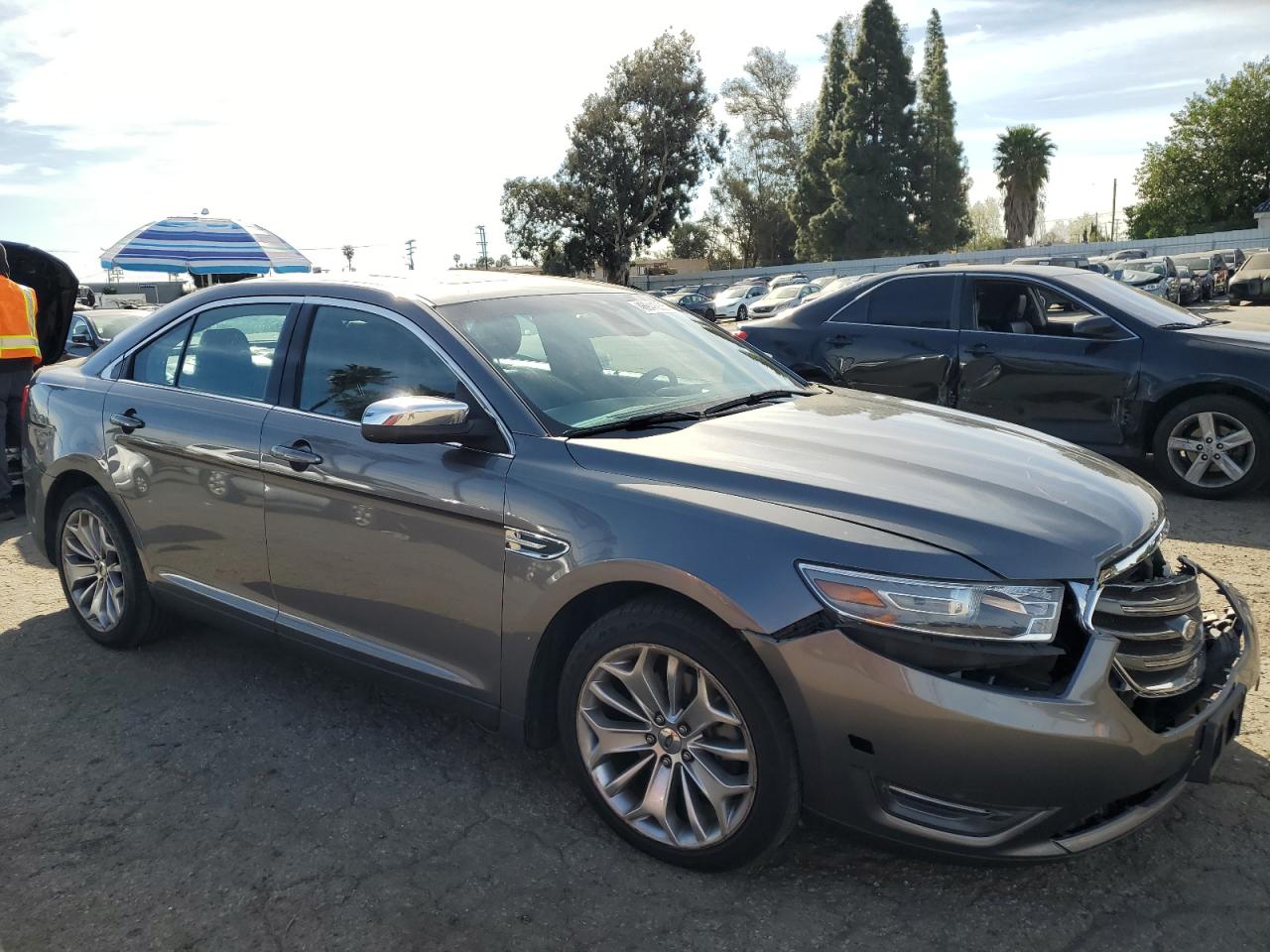 2013 Ford Taurus - Image 4