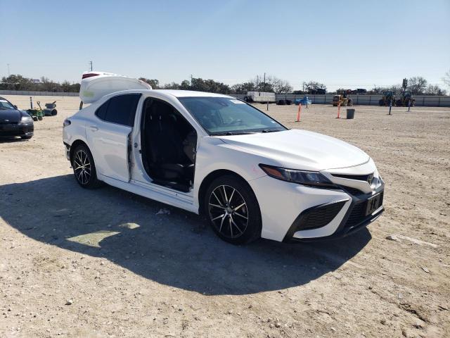  TOYOTA CAMRY 2021 Белый