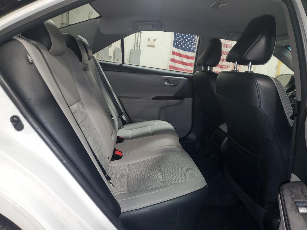 2017 Toyota Camry - Image 10