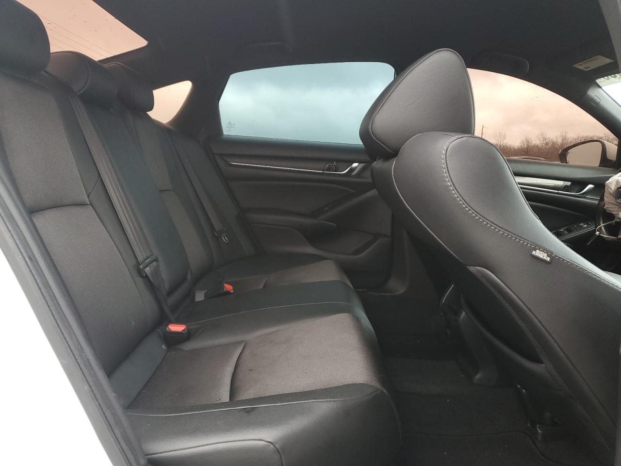 2020 Honda Accord - Image 10