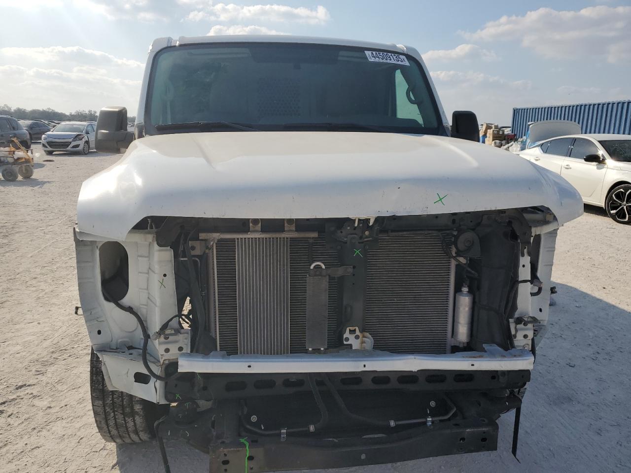 2016 Nissan NV - Image 5