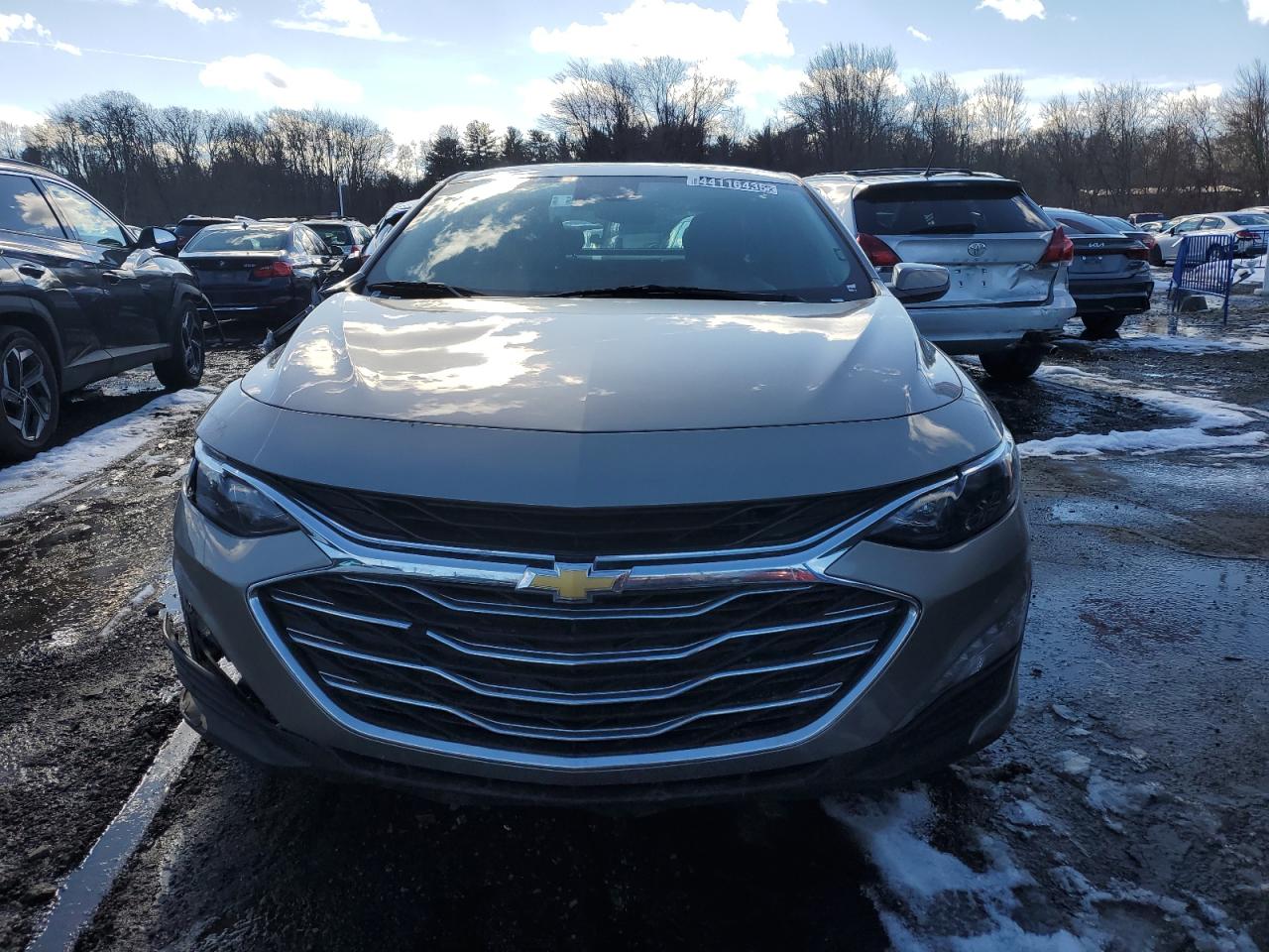 2023 Chevrolet Malibu - Image 5
