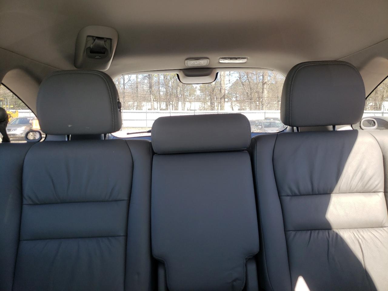 2011 Honda CR-V - Image 10