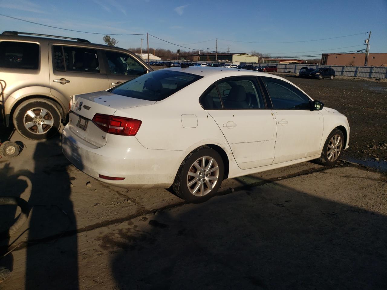 2015 Volkswagen Jetta - Image 4