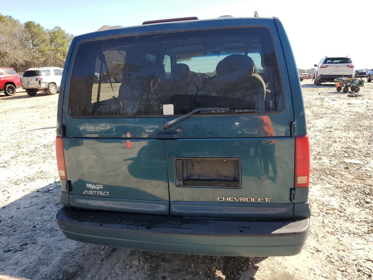 1999 Chevrolet Astro - Image 6