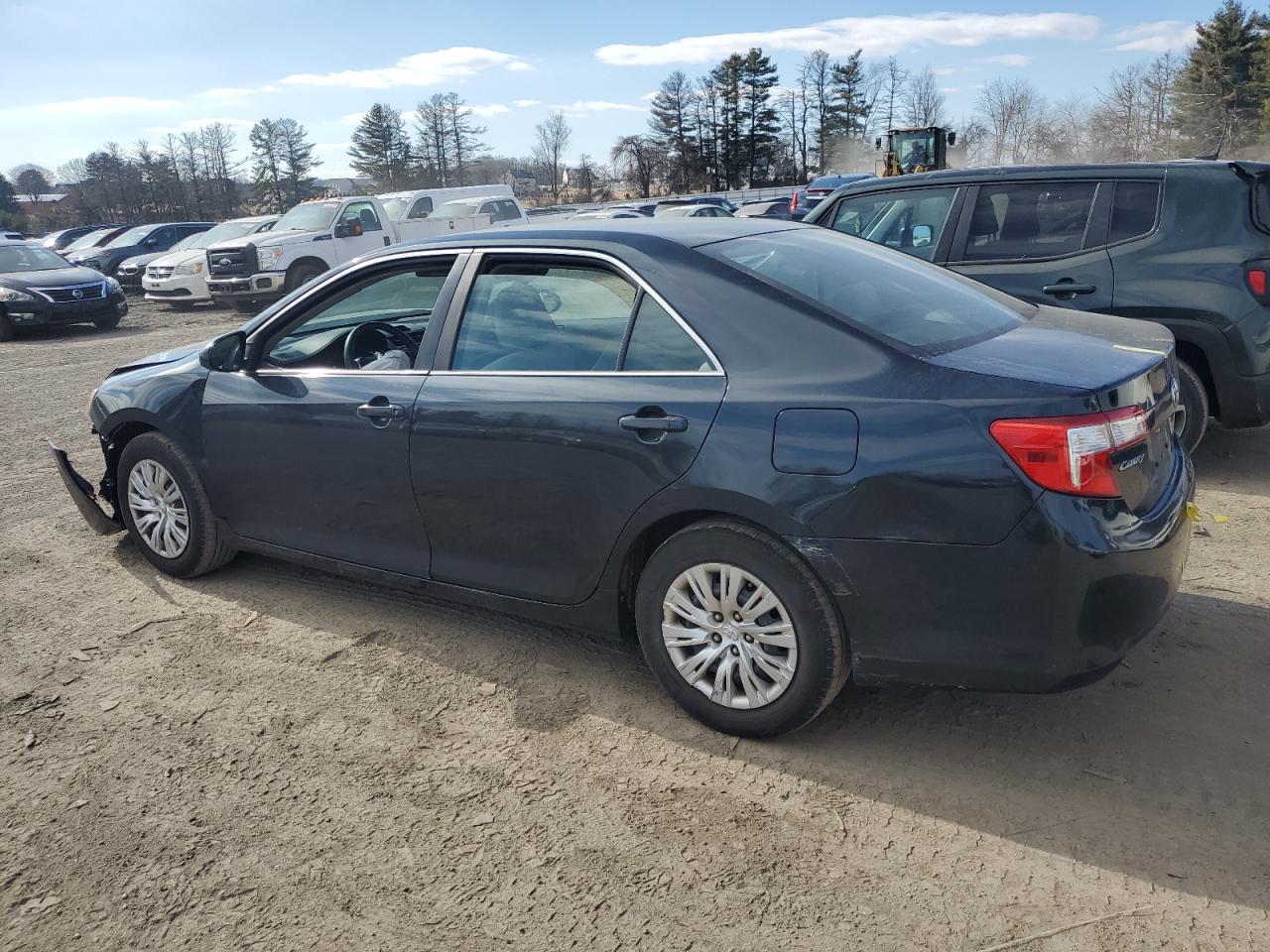 2014 Toyota Camry - Image 2