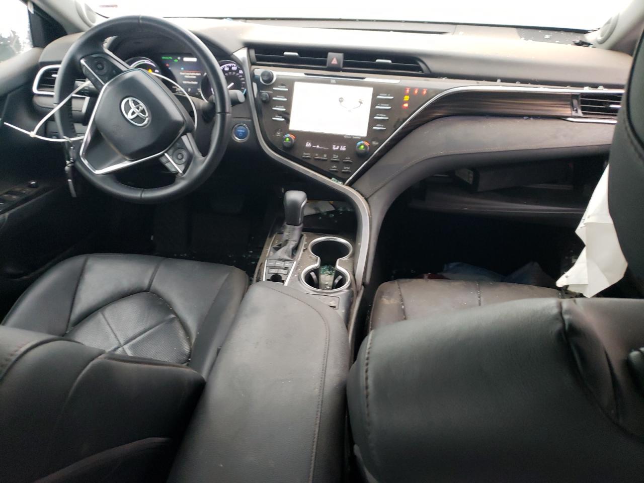 2018 Toyota Camry - Image 8