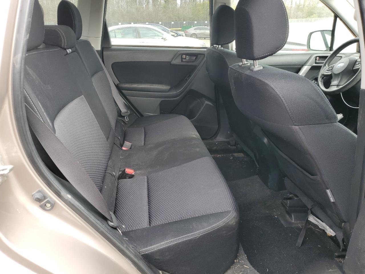 2016 Subaru Forester - Image 11
