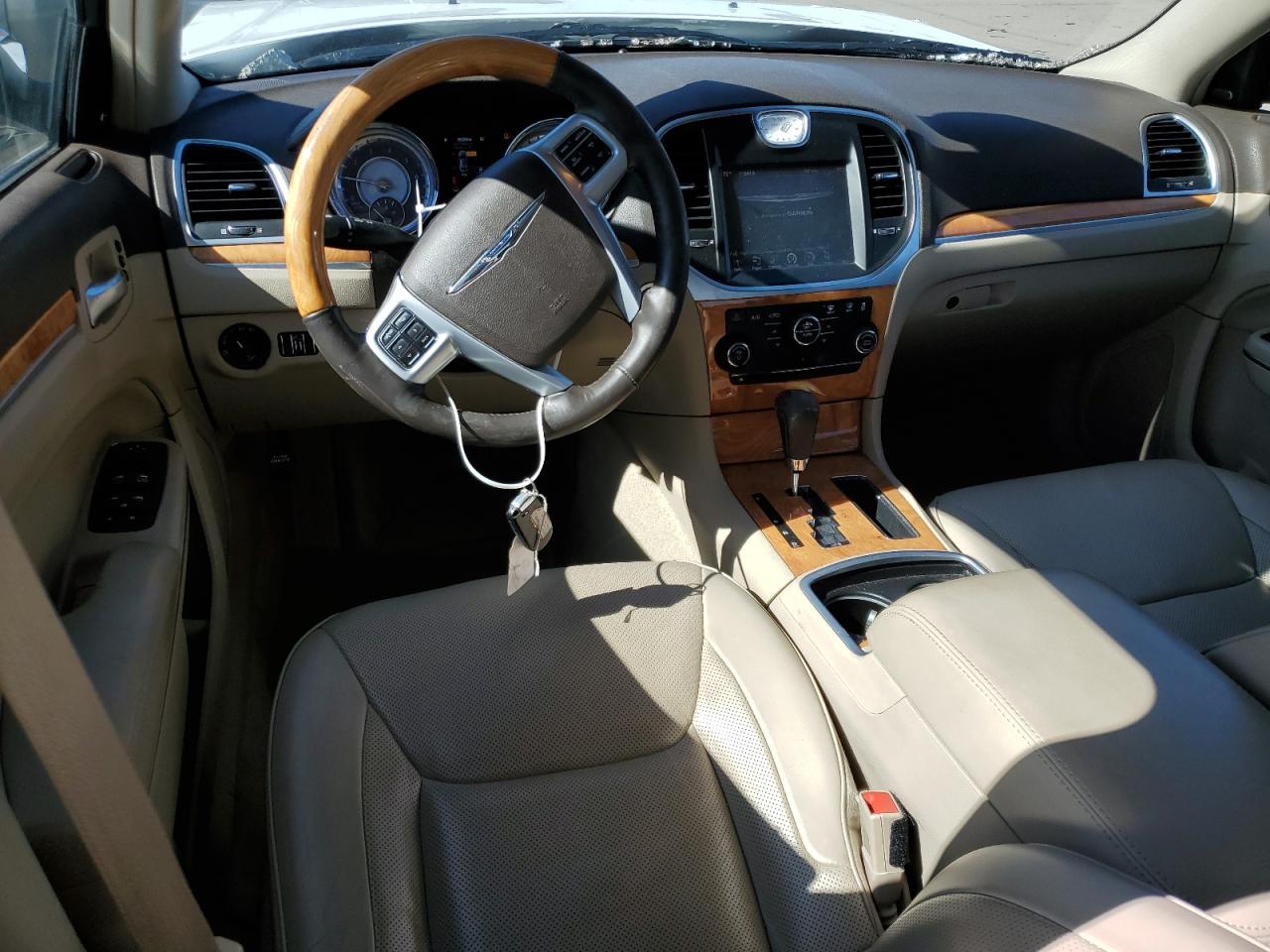 2014 Chrysler 300 - Image 8
