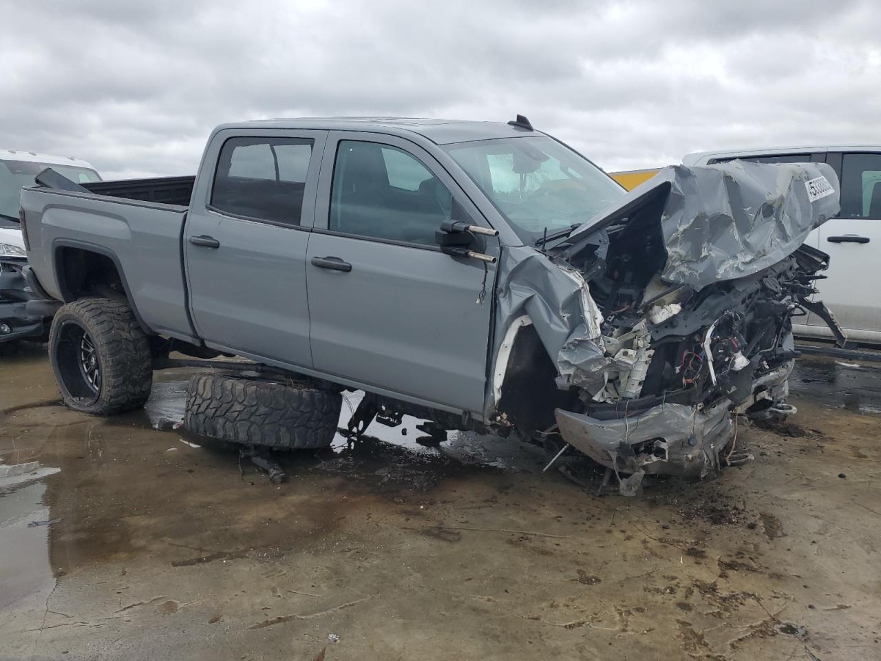 2016 GMC Sierra - Image 4