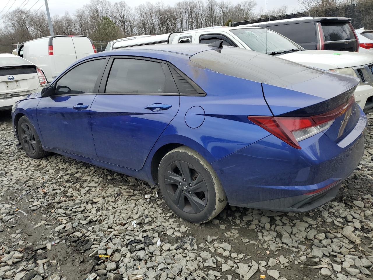 2022 Hyundai Elantra - Image 2