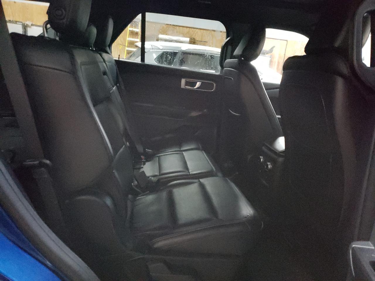 2020 Ford Explorer - Image 11