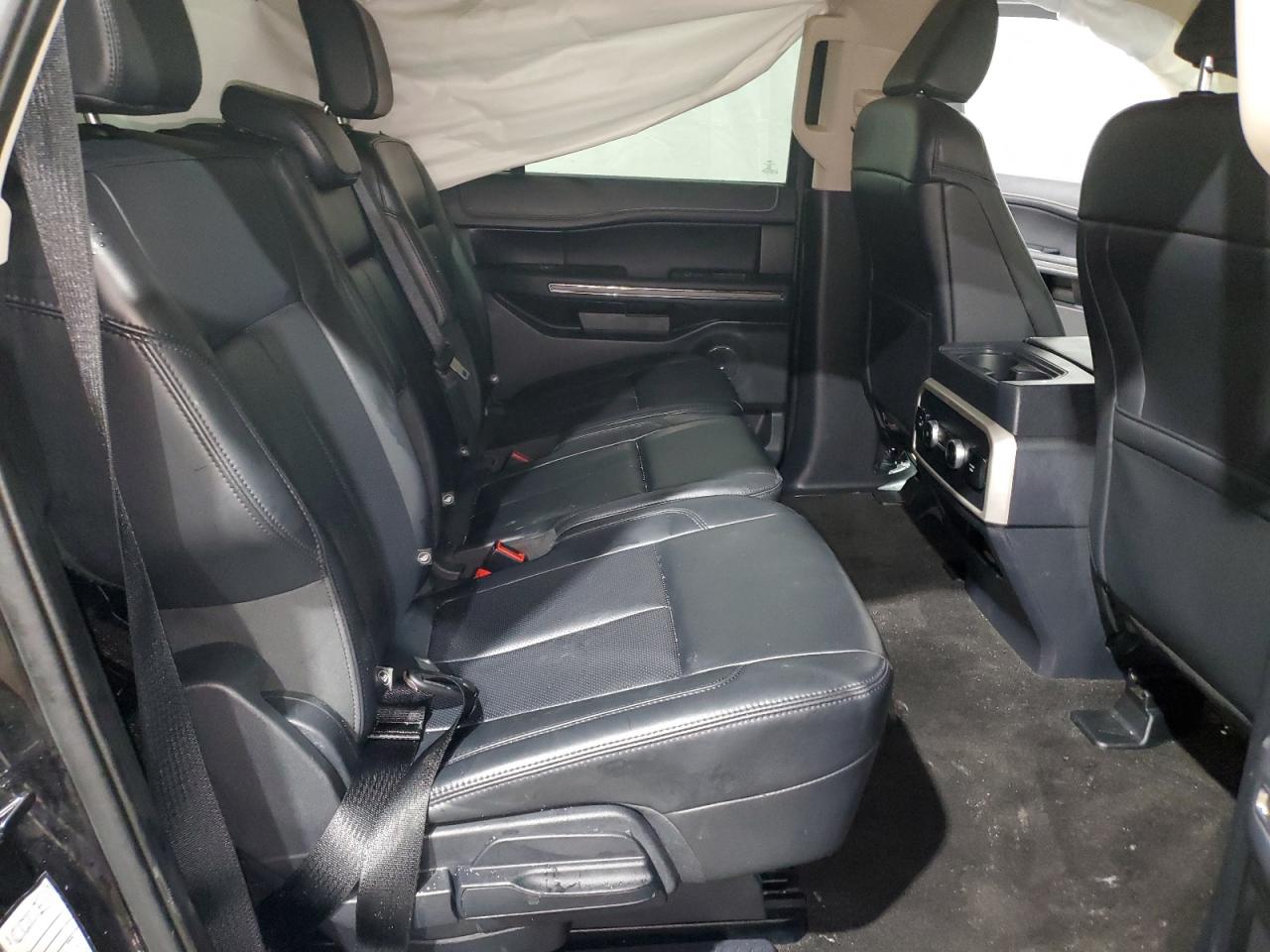 2023 Ford Expedition - Image 11