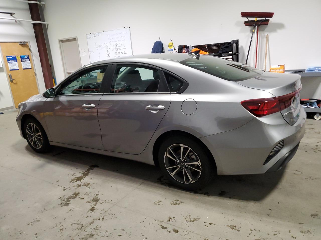 2024 Kia Forte - Image 2