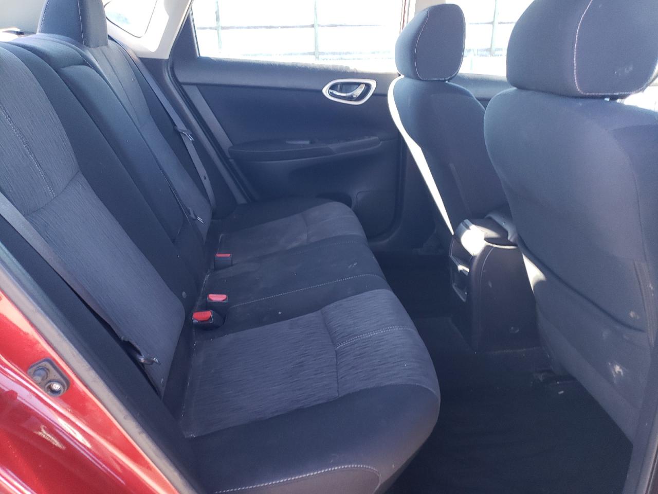 2015 Nissan Sentra - Image 10