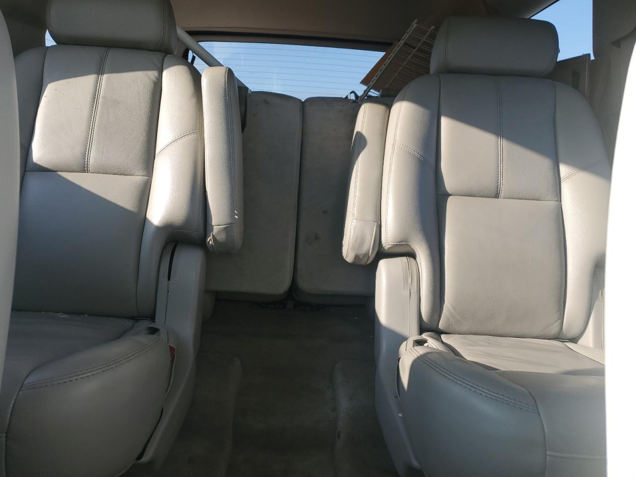 2007 Chevrolet Tahoe - Image 10