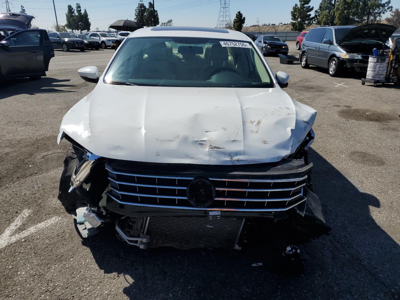 2016 Volkswagen Passat - Image 5