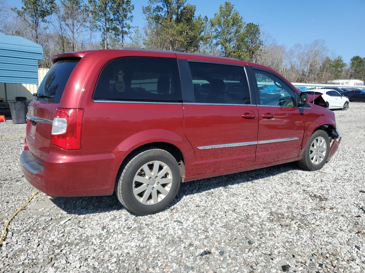 2015 Chrysler Town & Country - Image 3