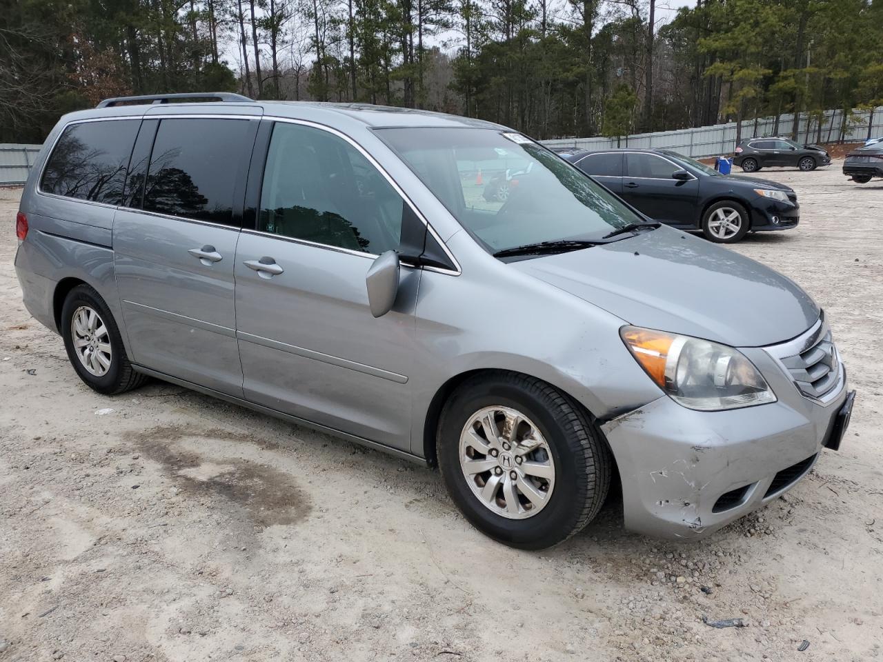 2010 Honda Odyssey - Image 4