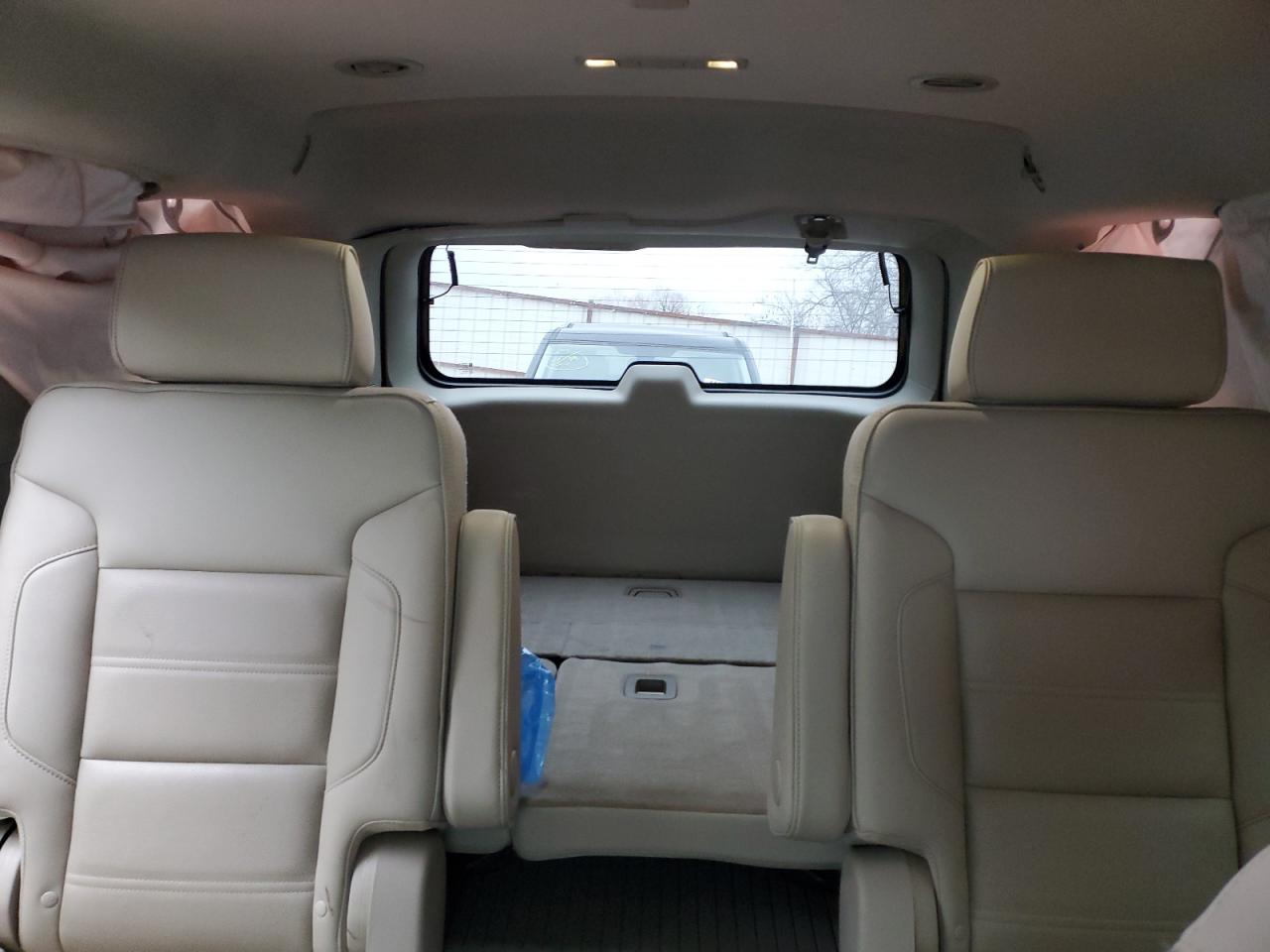 2018 GMC Yukon - Image 10
