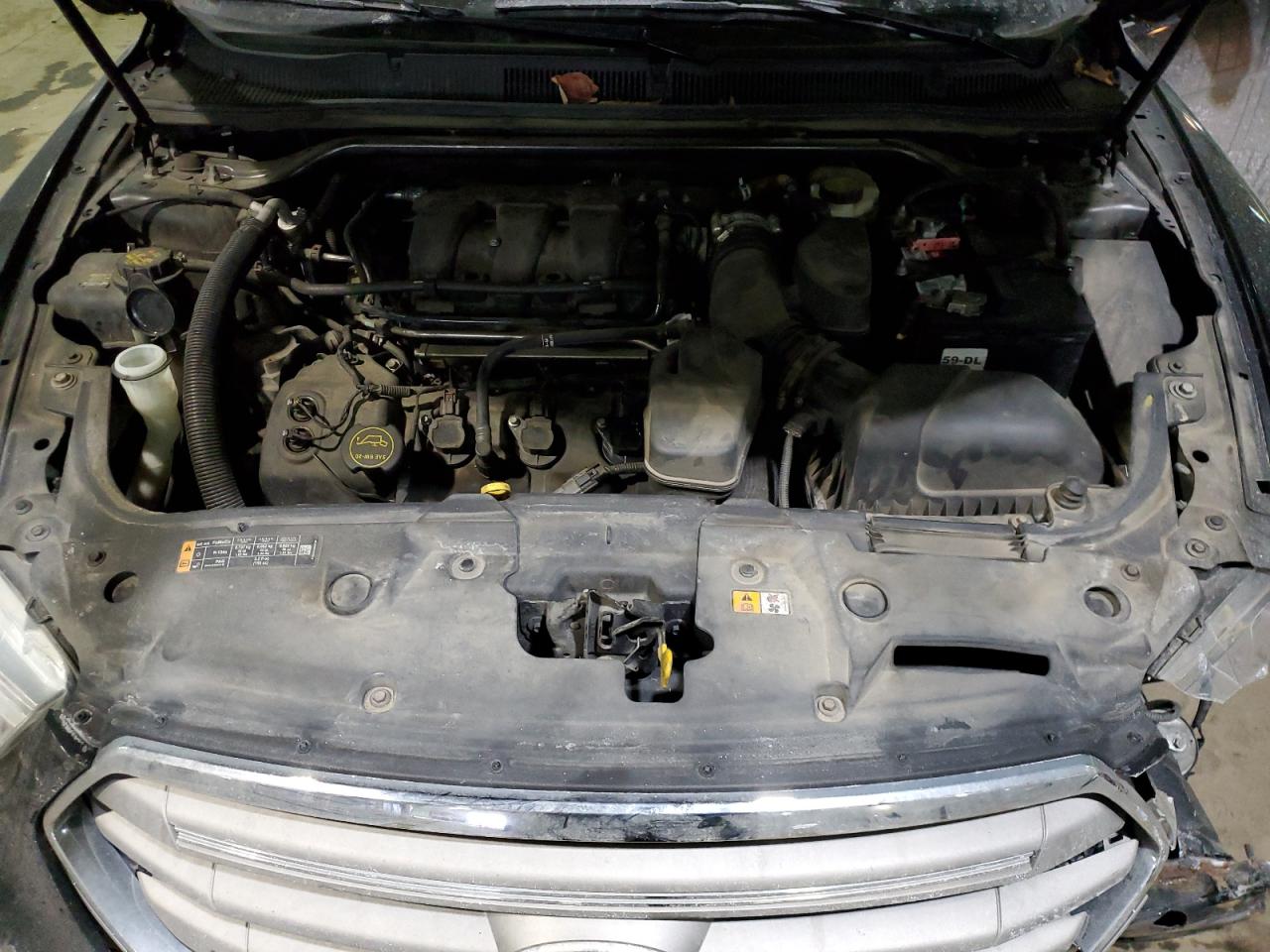 2015 Ford Taurus - Image 11