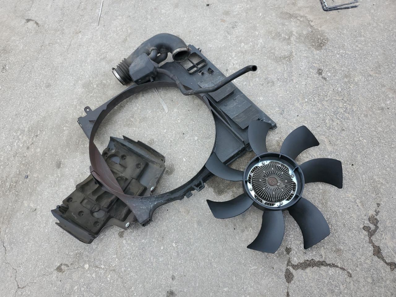 2010 Infiniti QX56 - Image 13