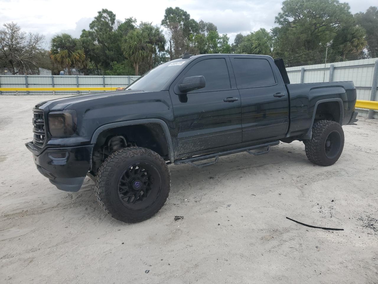 2016 GMC Sierra - Image 1