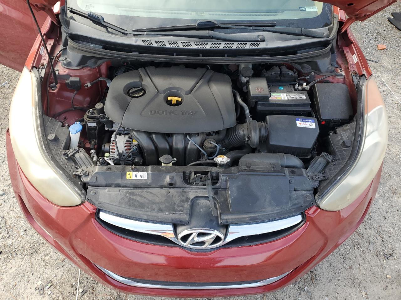 2013 Hyundai Elantra - Image 11