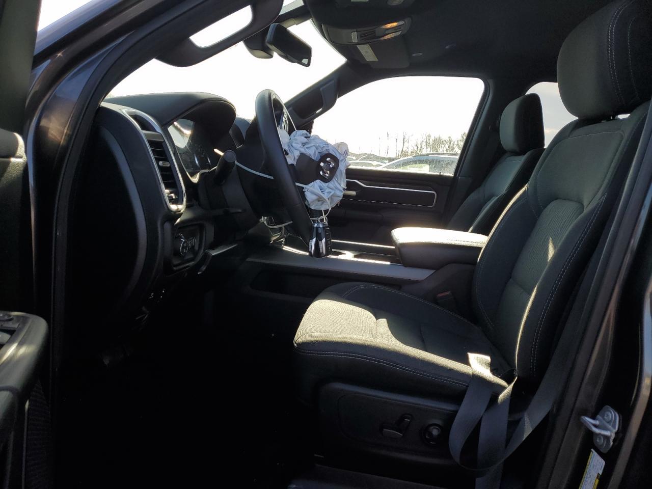 2019 RAM 1500 - Image 7