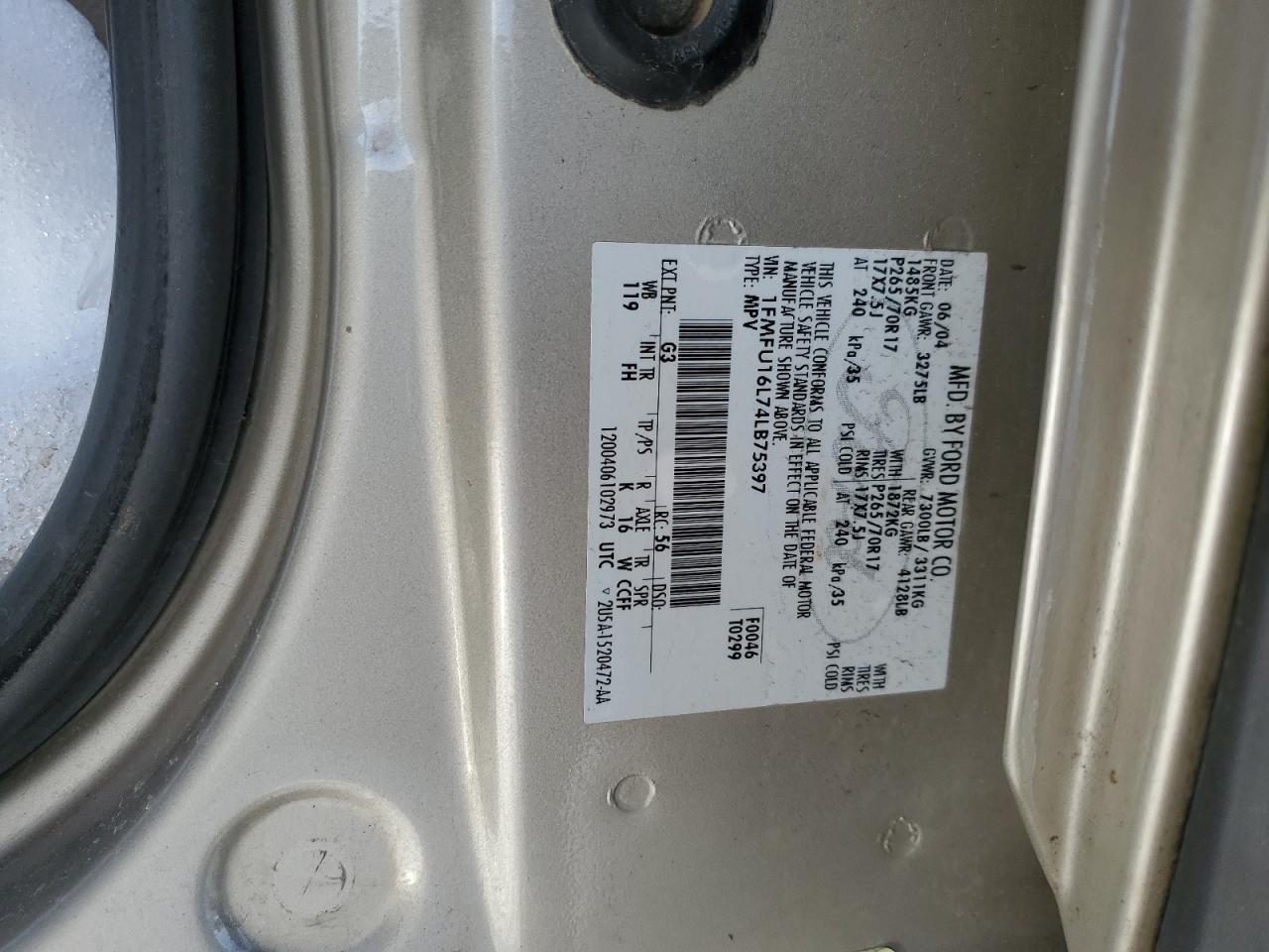2004 Ford Expedition - Image 12