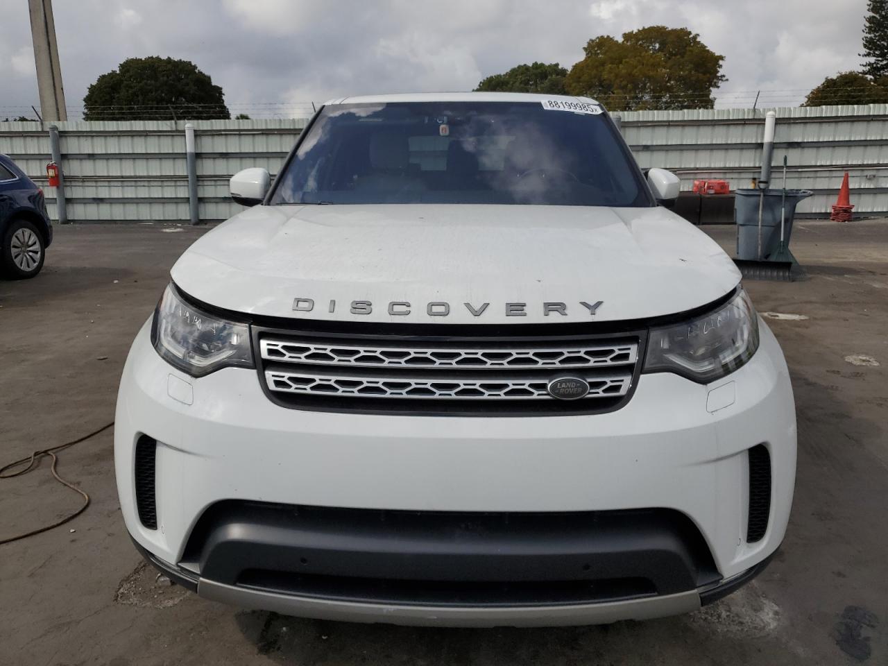 2019 Land Rover Discovery - Image 5