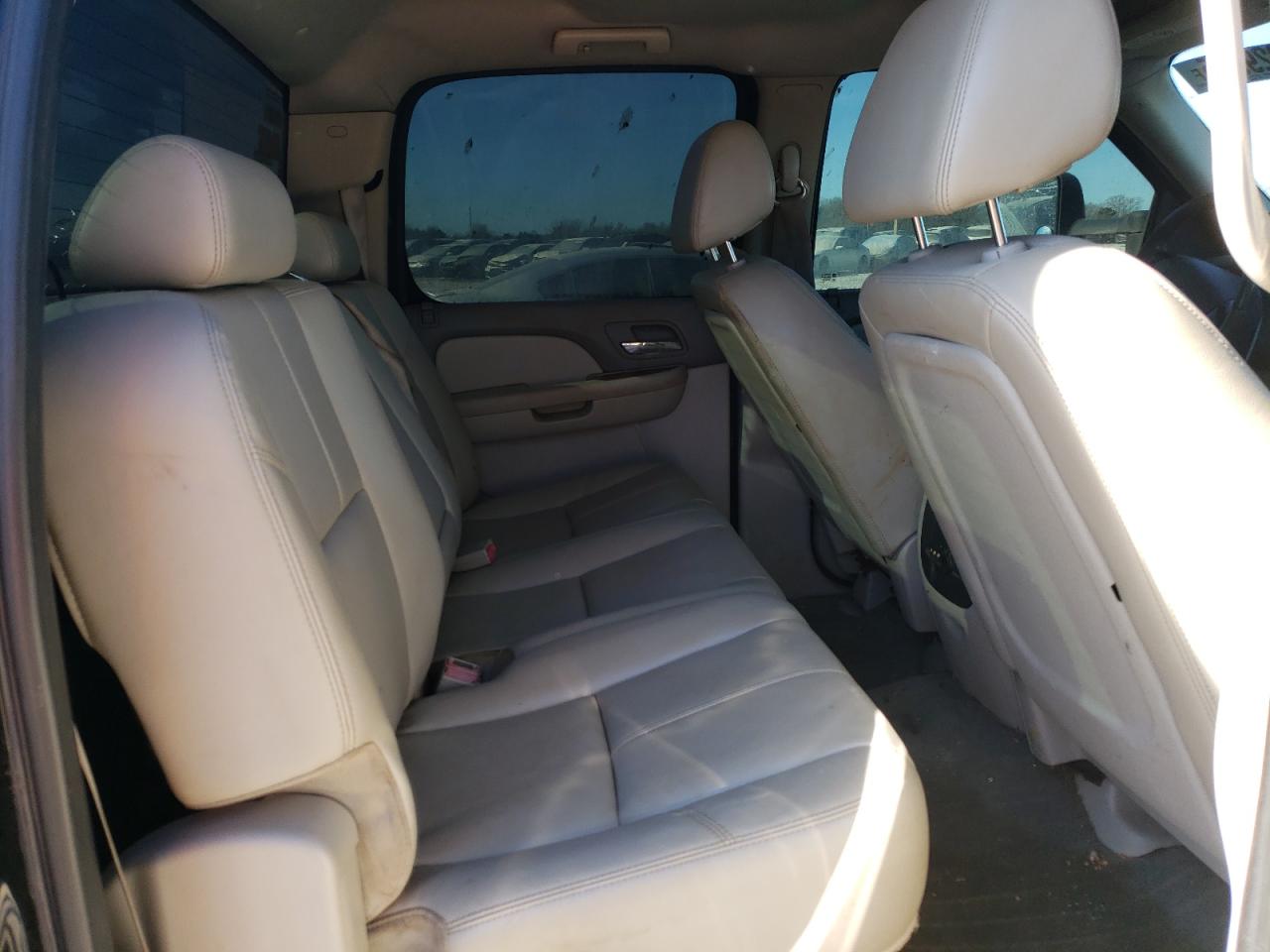 2009 GMC Sierra - Image 11
